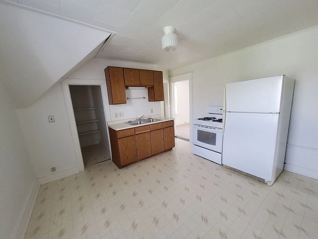 Photo - 314 W 19th Ave