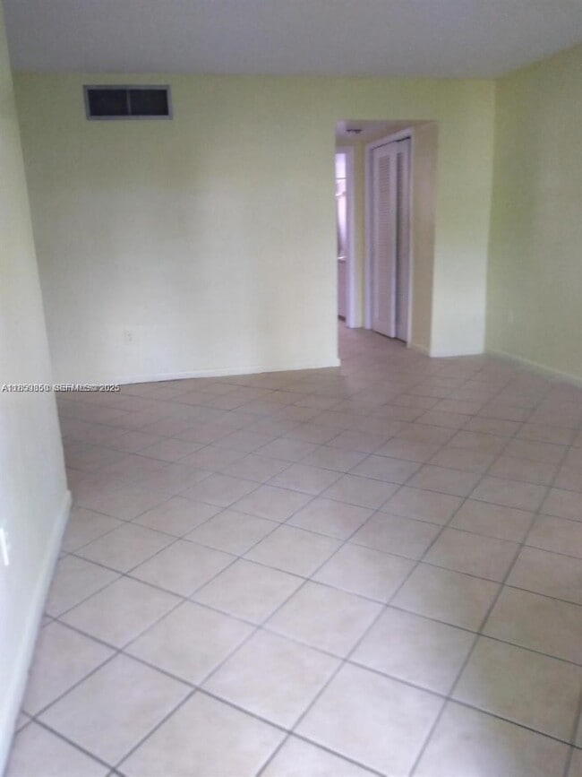 Photo - 1826 Cleveland St Unit 8