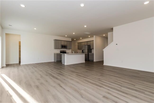 Photo - 308 Trulove Ln