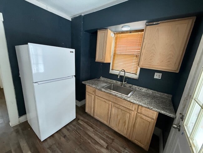 Photo - 605 N 6th St