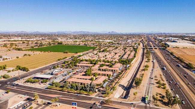 Residence at McDowell Apartments For Rent in Phoenix, AZ - Residence at McDowell