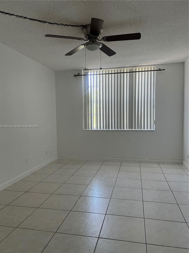 Photo - 6700 Cypress Rd Condominio Unidad 405