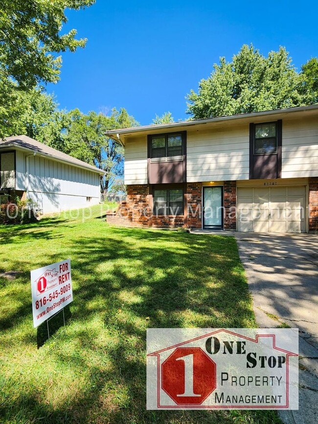 3 bedroom, 2 bathroom Duplex in Independence - 3 bedroom, 2 bathroom Duplex in Independence House