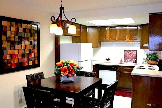 Photo - 139 Peppertree Dr