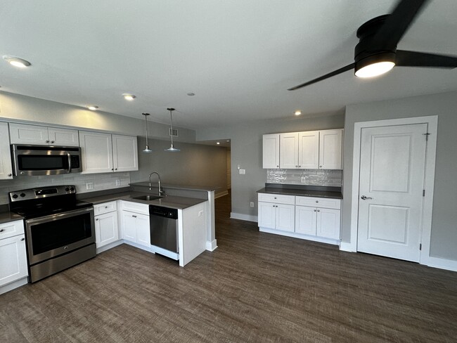 Building Photo - The Residences at 502 Gerhard Rental