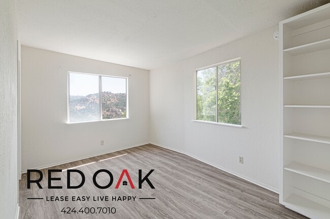 Photo - 474 1/2 Crane Blvd Unit 474 1/2