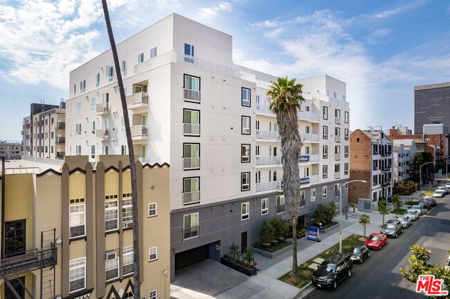 Photo - 839 S Fedora St Unit 301A