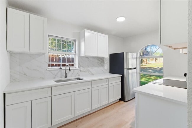 Photo - 4333 Thicket Dr