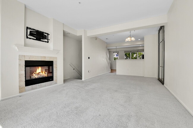 Photo - $2,300.00 - 2 Beds, 2 Baths, Condo in Litt... Unit R