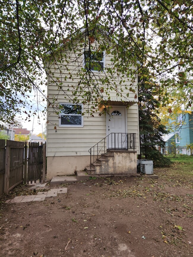 Building Photo - 100 Fobes Ave