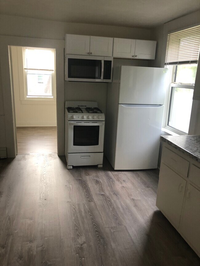36 Prospect Hill Ave Unit 2 bedroom