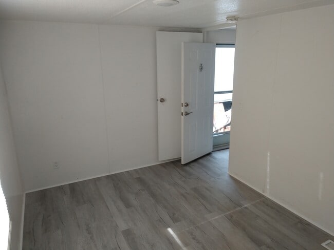 Photo - 7960 Reynolda Rd