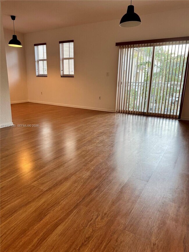 Photo - 11401 NW 89th St Unit 205