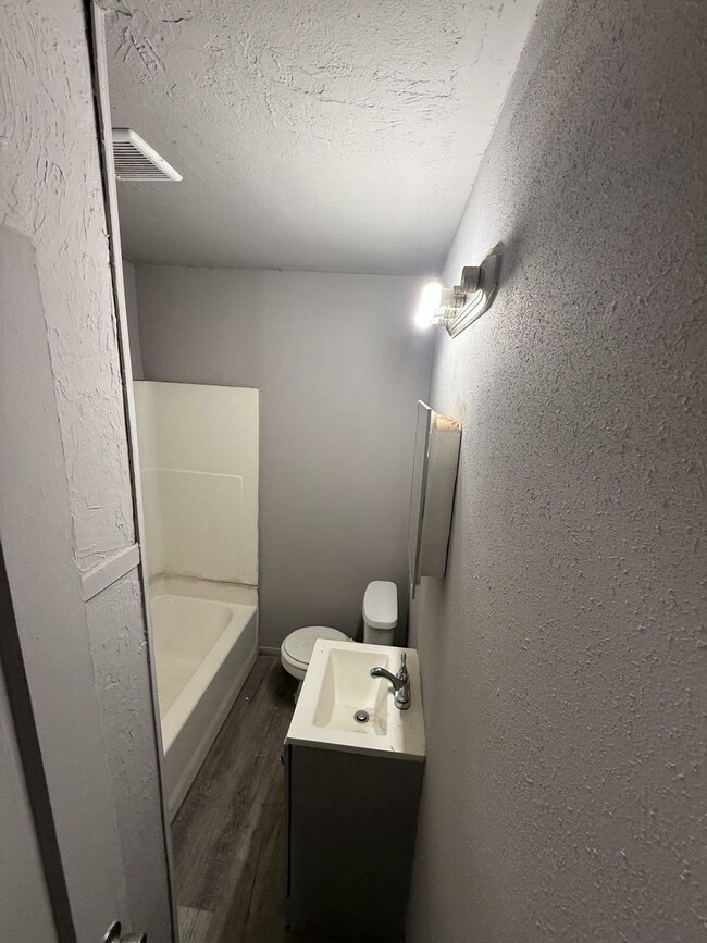 Photo - 303 S Fairmont St