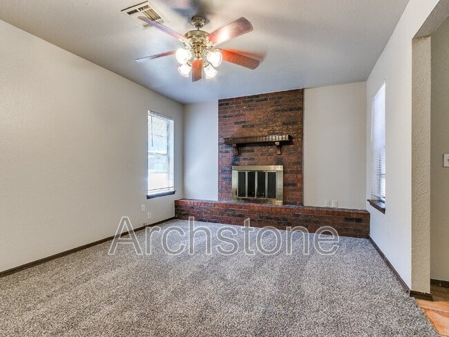 Photo - 5216 Coble St