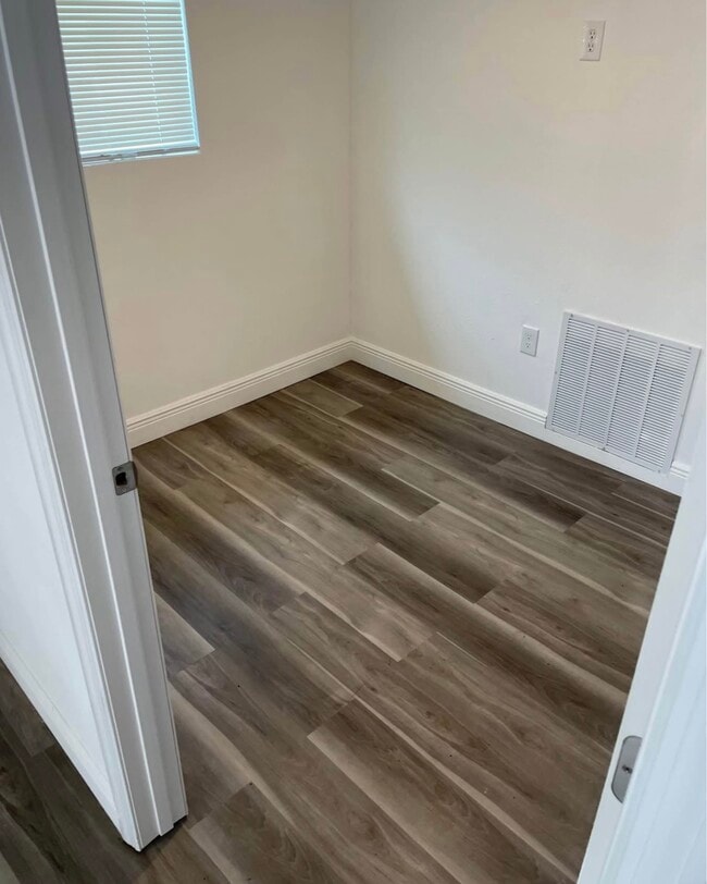 Photo - 1620 Ewing Ave Unit 1620 Ewing Ave