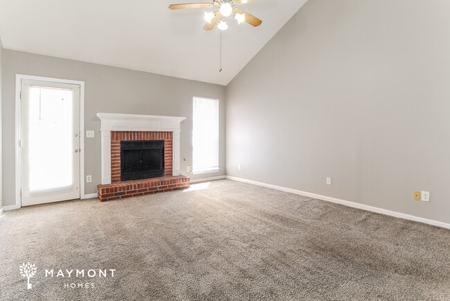 Photo - 7076 Lakeview Dr