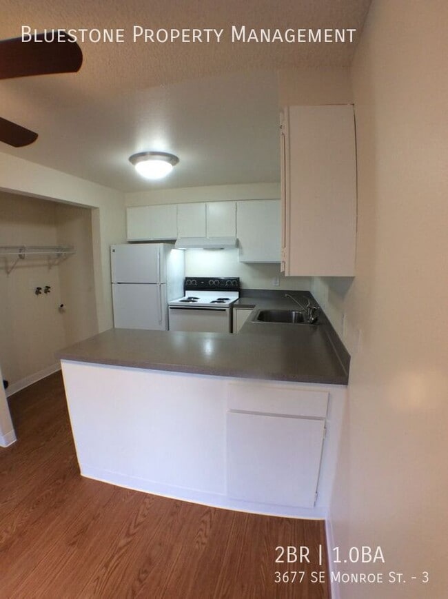 Photo - 3677 SE Monroe St Unidad 3