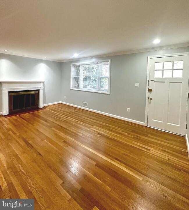 Photo - 5100 10th St N