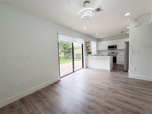 Photo - 1575 SE 20th Rd
