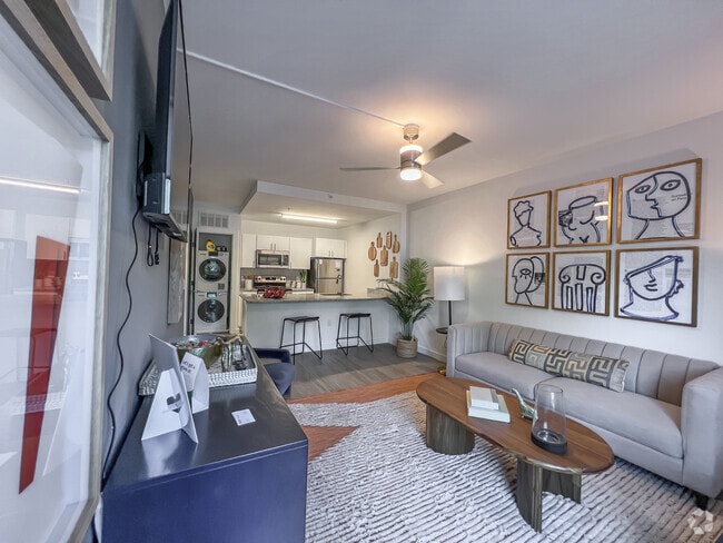 1BR,1BA,-710SF
