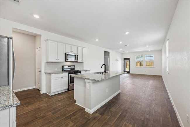 Photo - 220 Tributary Way