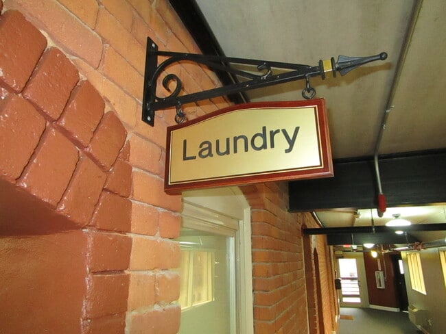 2 laundry Rooms - Secure Access - Furnished - All Included