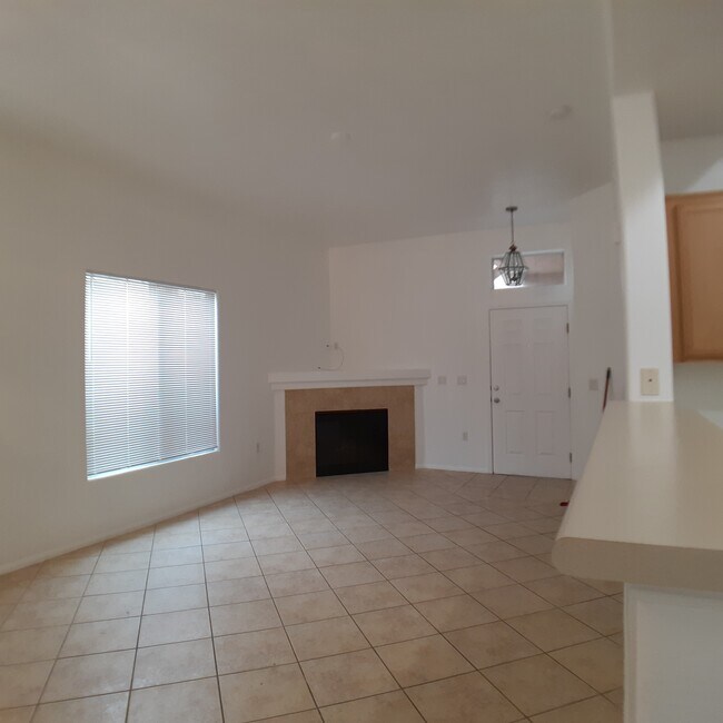 Living room - 2305 W Horizon Ridge Pky Condo Unit 1114