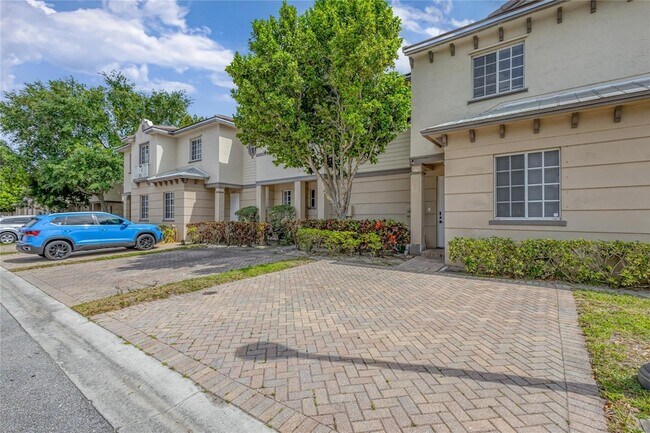 Photo - 2037 Nassau Dr