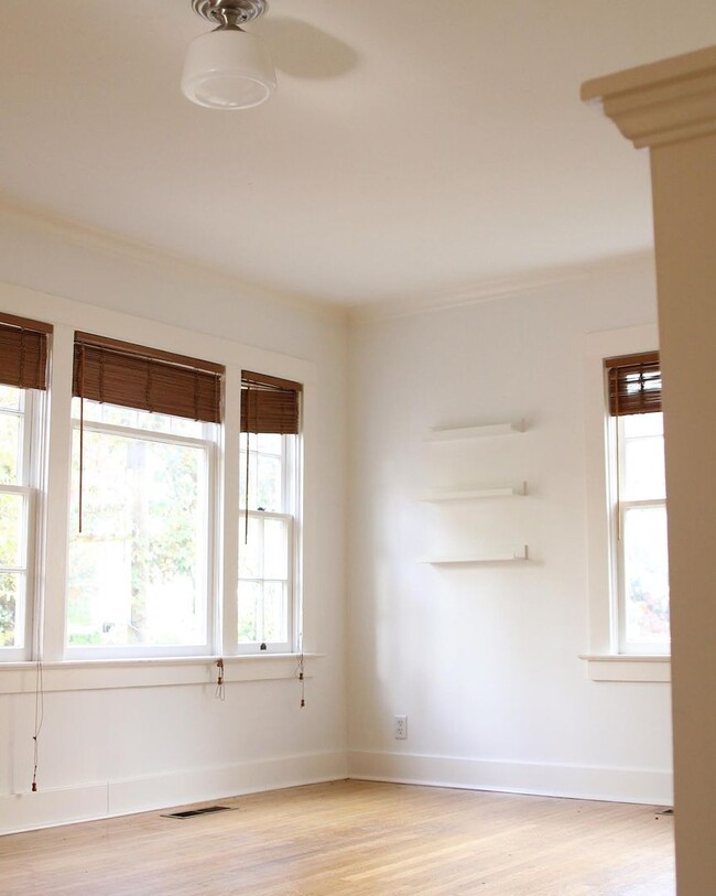 Photo - 5918 NE 13th Ave