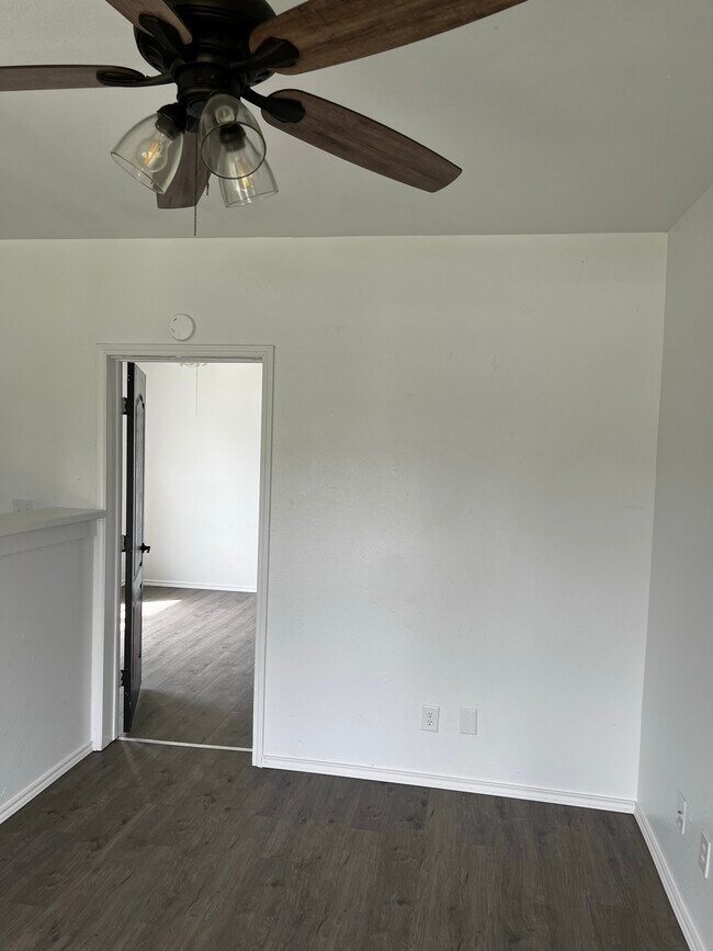 Photo - 522 W Alice Ave Unit 1