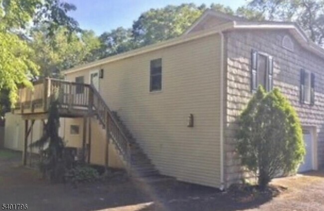 Building Photo - 36 Mundy Ave