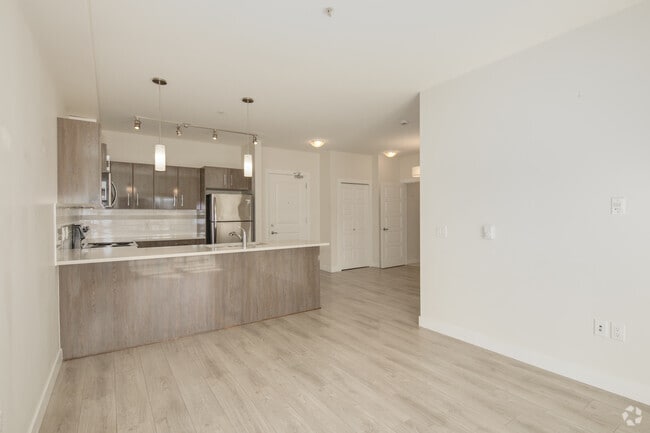 1 chambre, 1 salle de bain - 640 pi² - Salon - Parkview Place