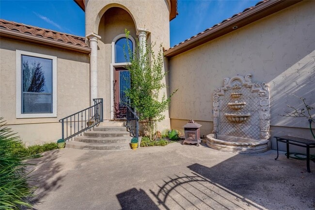 Photo - 404 Bendito Way