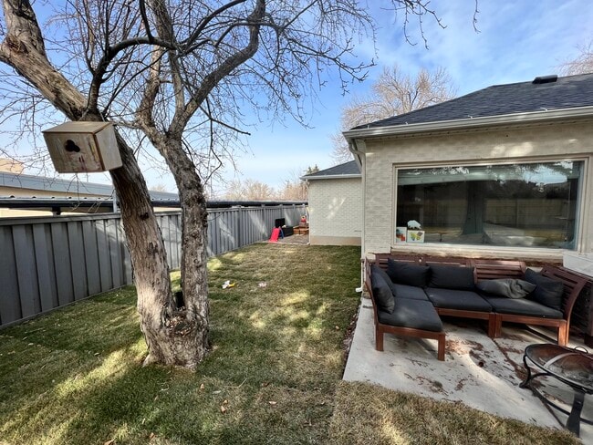 Photo - 1647 E Woodland Ave