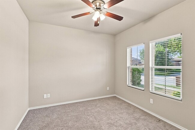 Photo - 612 River Rock Rd