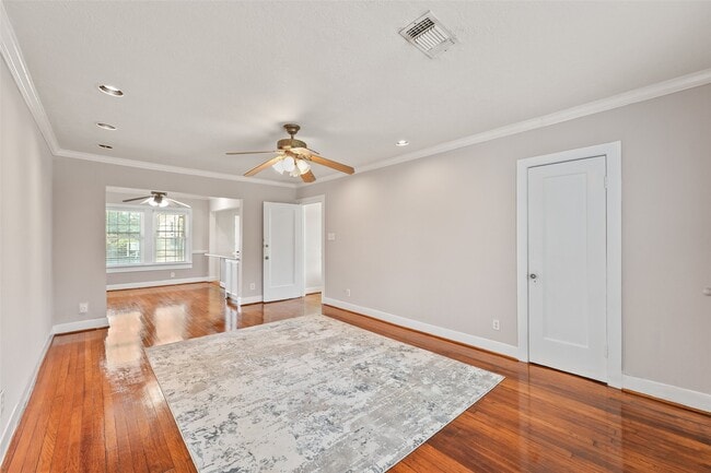 Photo - 1637 Castle Ct