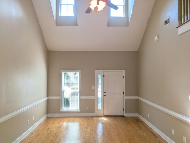 315 Buxton Ln