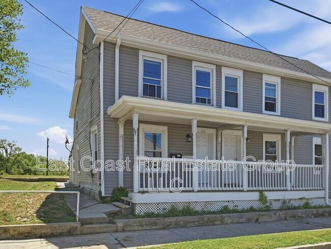 Photo - 116 S High St