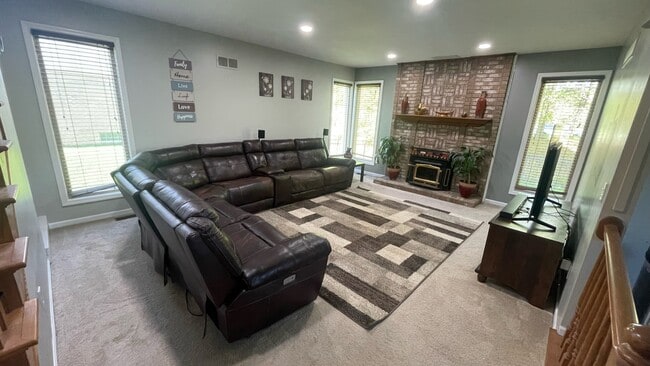 Photo - 1027 Congress Dr