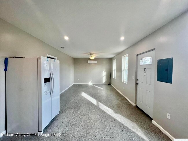 Photo - 555 Green Lake Rd