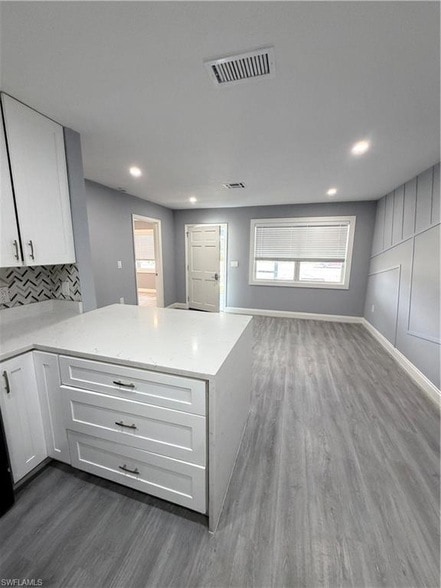 4375 Golden Gate Pkwy