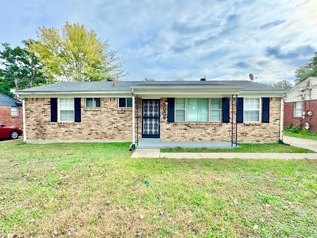 Building Photo - 3008 Dearing Rd