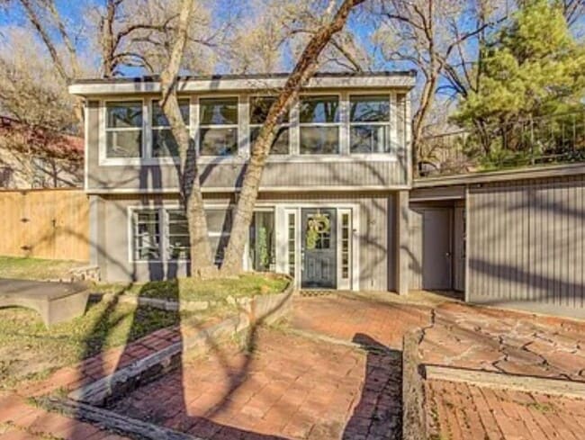 Building Photo - Lake Living! Rental