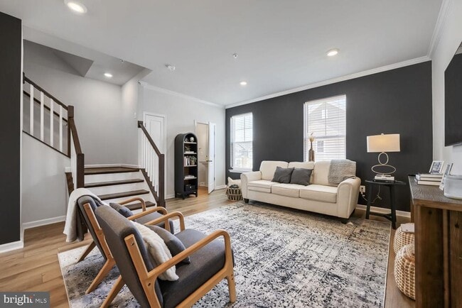 Photo - 622 Barnehurst St
