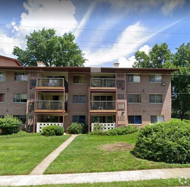 Building Photo - Beautiful 1 Bedroom in Quiet Neighborhood Rental