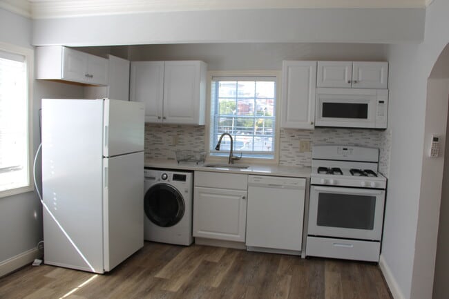 Photo - 911 N Fillmore St Unit 4