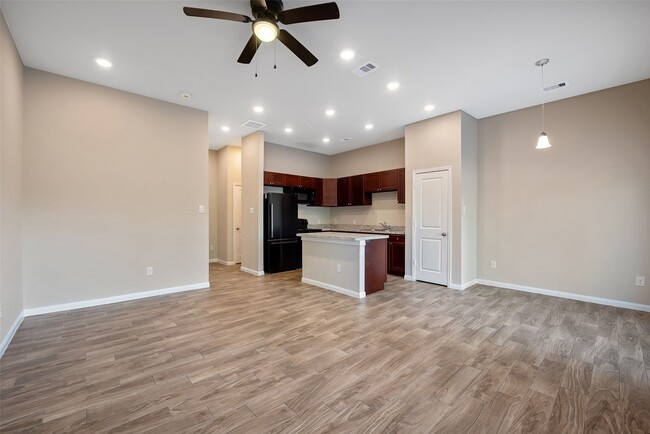 Photo - 7937 Richland Dr