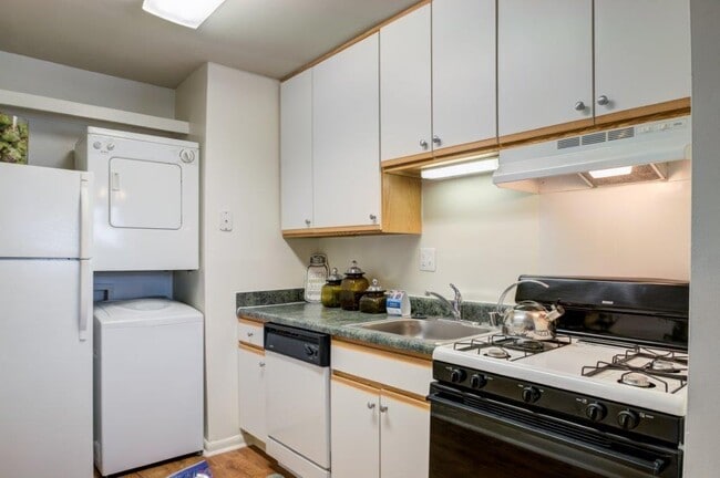 Eagles Crest Apartment Homes
