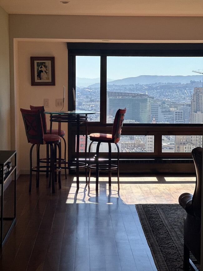 Photo - 1177 California St Unit 823